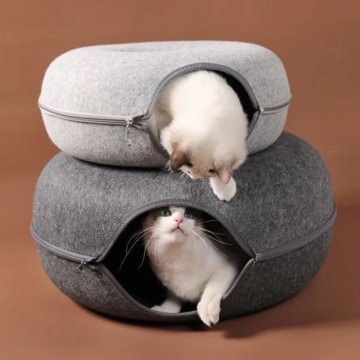 Round Felt Cat Tunnel Donut Bed with Scratcher