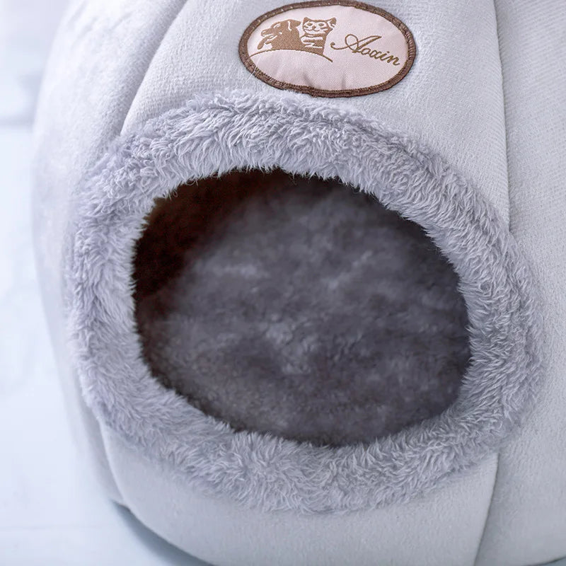 Cozy Winter Cat Cave Bed – Deep Sleep Comfort Nest