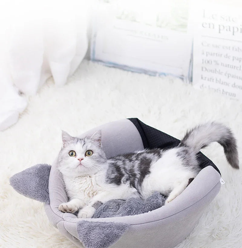 Cozy Winter Cat Cave Bed – Deep Sleep Comfort Nest