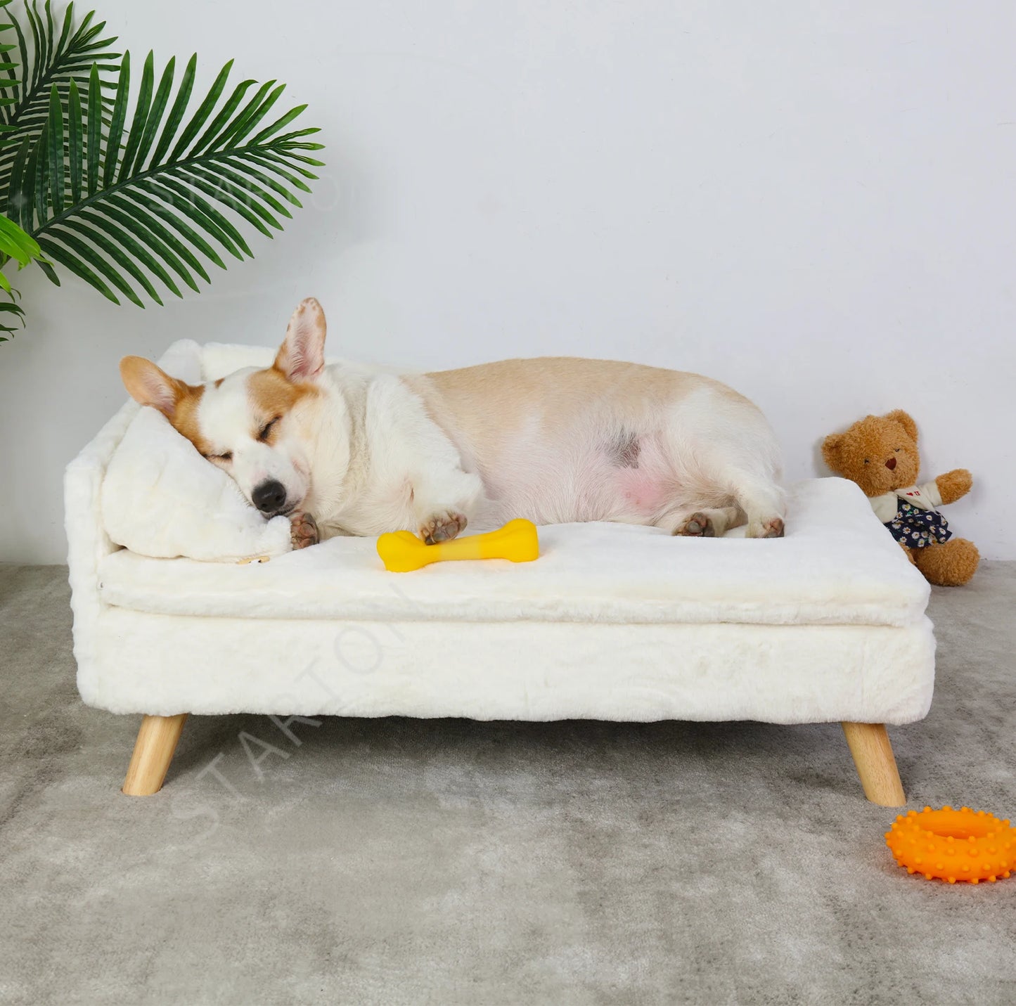 Nordic Wooden Pet Stool Bed – Waterproof Cozy Pad