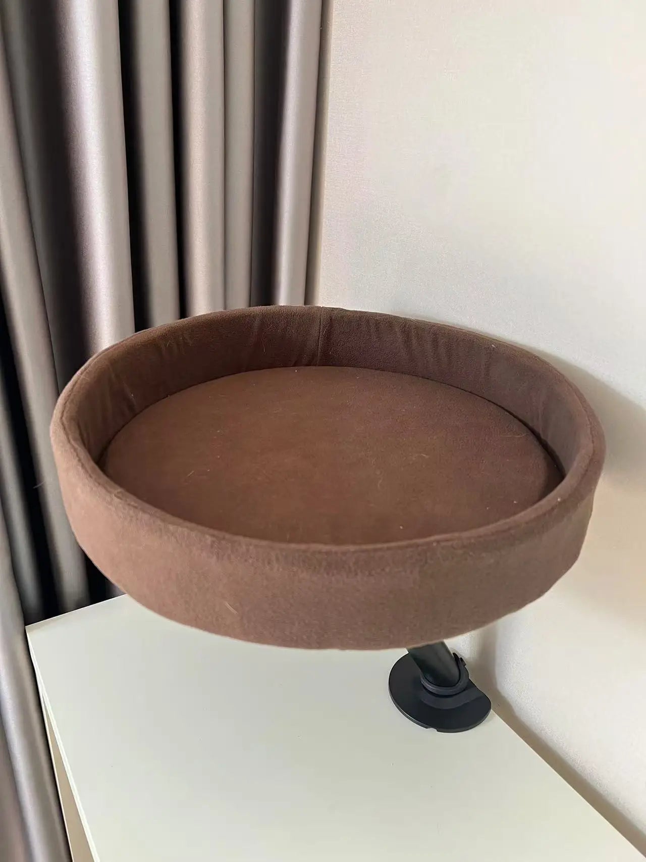 Desktop Cat Bed Round Indoor Cats Comfortable Soft Desk Nest Pet Bed for Kitten Adjustable Height Cat Climbing Frame for Desk