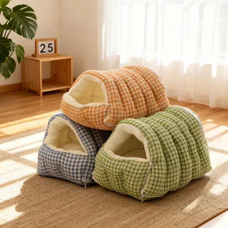 Winter Warm Cat Bed - Large Winter Sleeping Bag Suitable for Adult Cats or 2 Kittens Removable Multi-Use Enclosed Bed with Cover