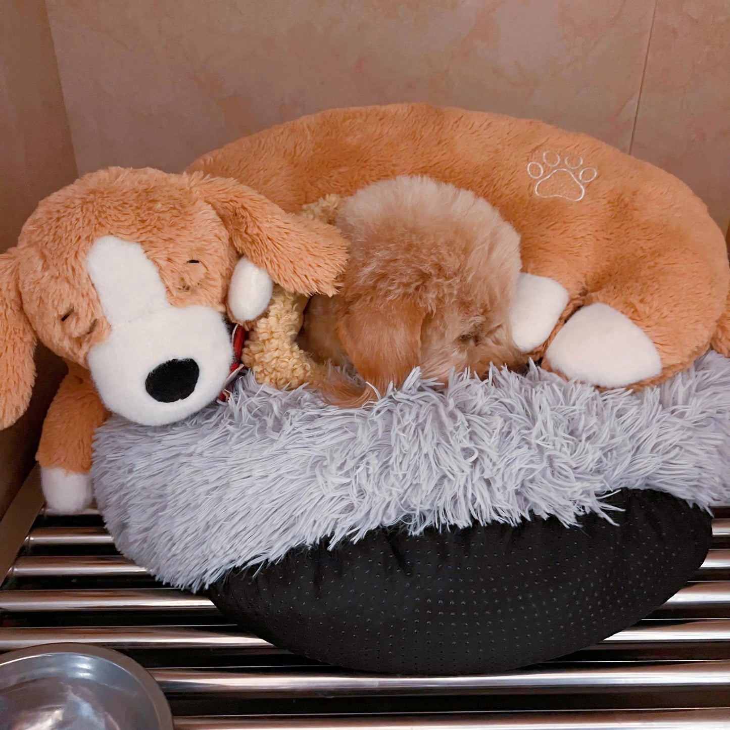 Curved Pillow Heartbeat Dog Toy – Comfort & Training